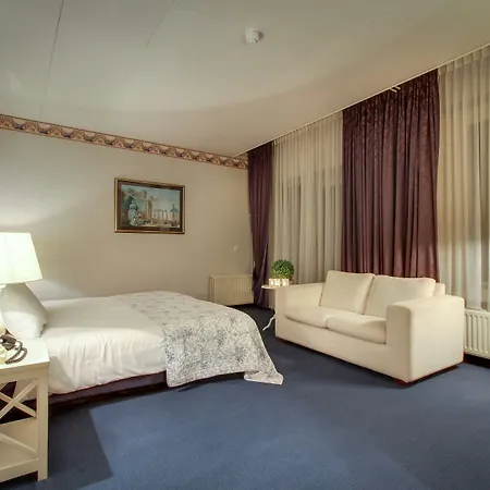 ホテル Restaurant Munster 5*