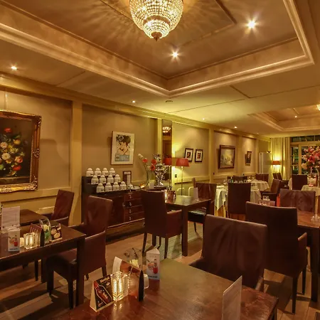 ホテル Restaurant Munster 5*